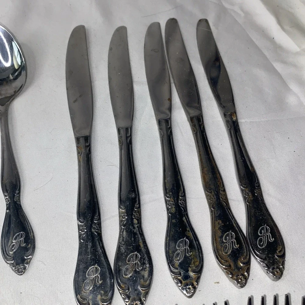 32 Piece R Monogrammed Vintage Flatware Stainless Steel Made In Taiwan